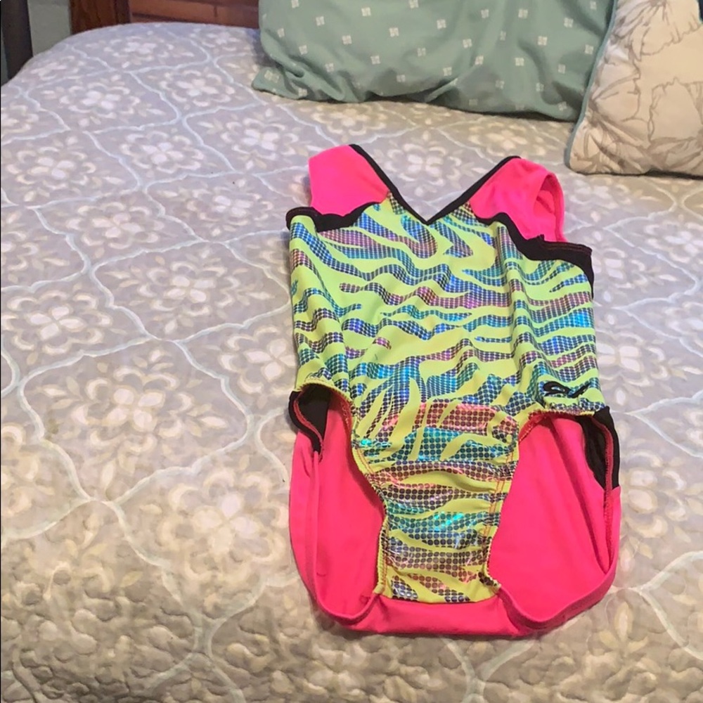 Gymnastics leotard